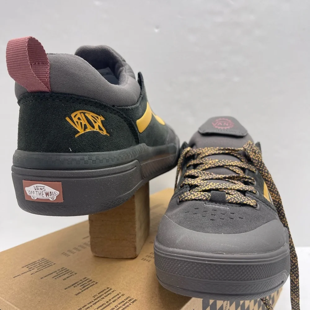 Vans Men’s 8 Bmx Peak
Lewis Mills Charcoal Grey
VN0A2Z3UH91 Sneakers - Picture 9 of 16